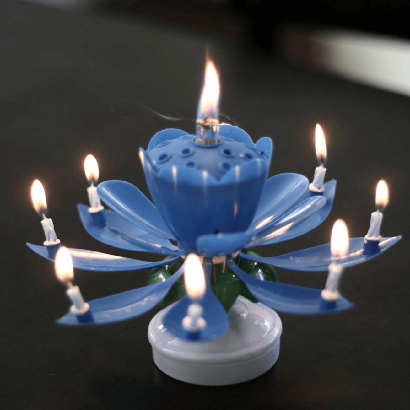 Magical Rotating Lotus Flower Candle Is A Beautiful