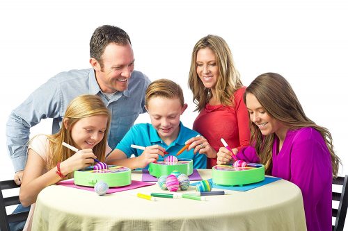 EggMazing-Easter-Egg-Decorator-Kit-family