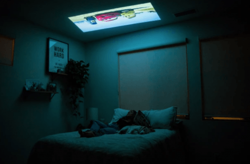 Piqo Pocket Projector Ceiling Bed