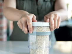 Botto: The Adjustable Container