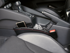 Car Seat Gap Storage Pocket Keeps Items From Getting Lost