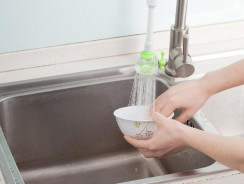 Faucet Nozzle Gives You A Perfect Shower Spray