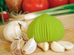 Garlic Peeler – Peel Garlic With Ease And Without Getting Your Hands Sticky
