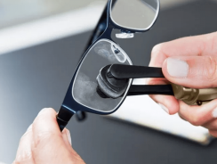 Ultimate Scratch-Free Glasses Cleaner