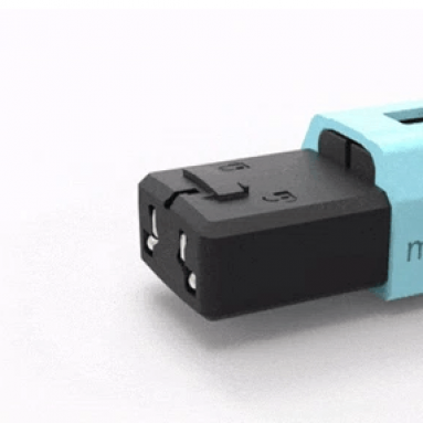 MICRO – The World’s Smallest Universal Travel Adapter
