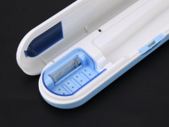 UV Toothbrush Case Keeps Your Toothbrush Clinically Clean