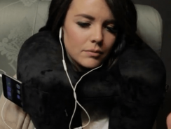 Best Neck Pillow For Traveling – The Duo Travel Pillow