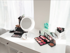 JUNO – The Smartest Makeup Mirror Ever