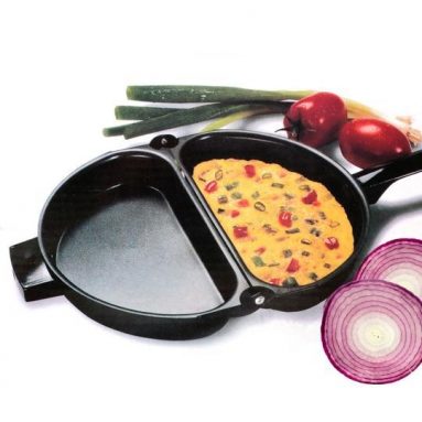 Omelette Pan Lets You Make Perfect Omelettes