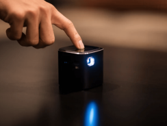 PIQO – World’s Most Powerful Pocket Projector