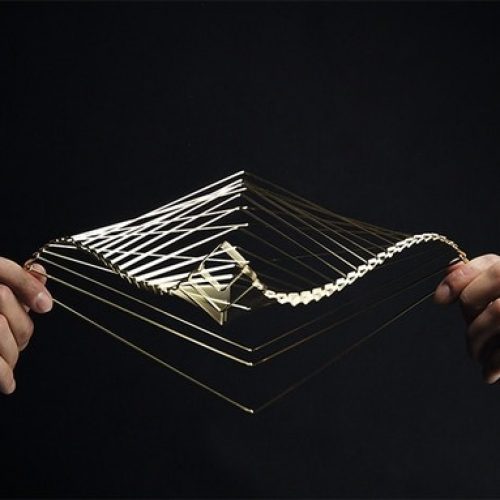 Square Wave: The Mind-Bending Stress-Relieving Kinetic Spinner